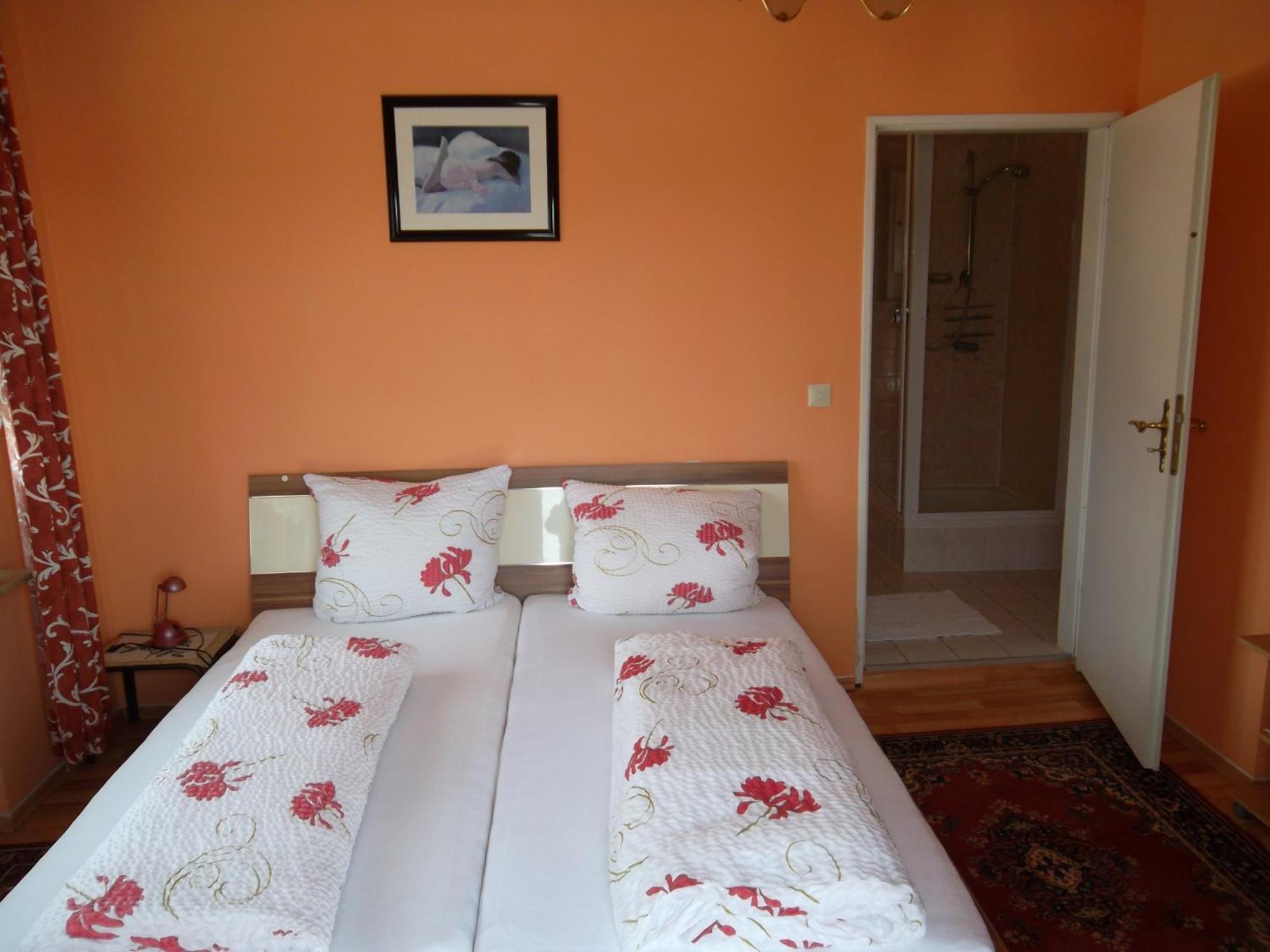 Gasthof Und Pension Mainzer Rad Schwetzingen Ngoại thất bức ảnh