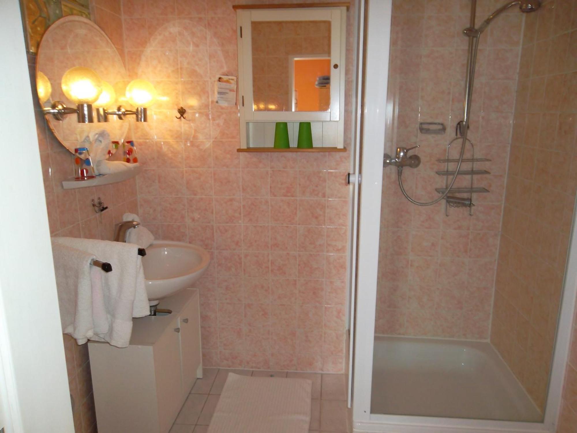 Gasthof Und Pension Mainzer Rad Schwetzingen Ngoại thất bức ảnh