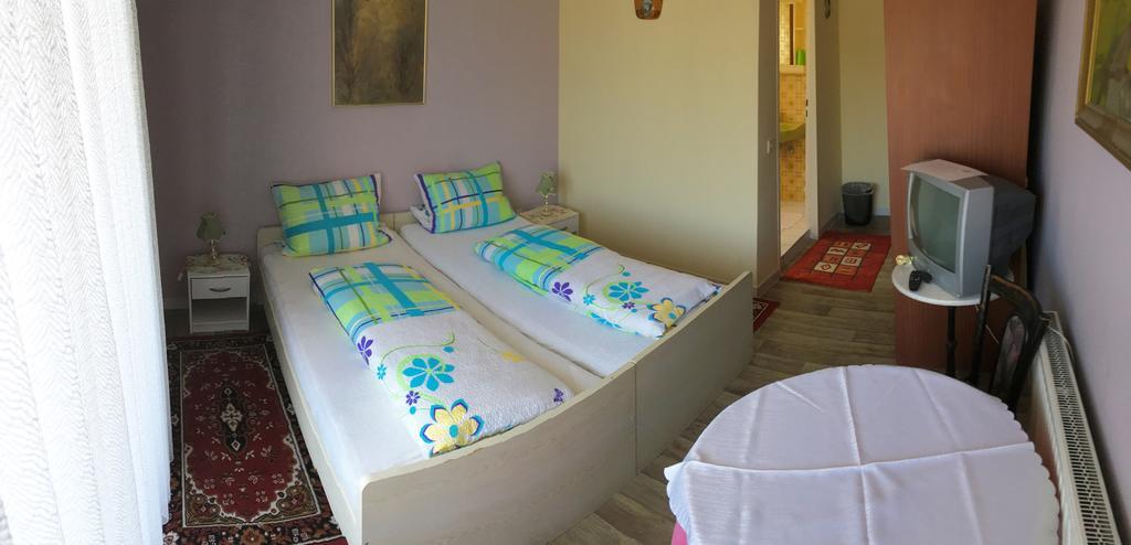 Gasthof Und Pension Mainzer Rad Schwetzingen Ngoại thất bức ảnh